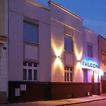 Falconi 3*