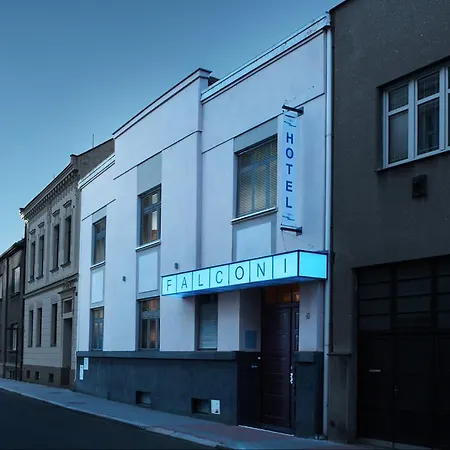 Falconi 4* Kolín