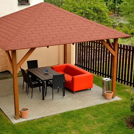 Falconi 4* Kolín